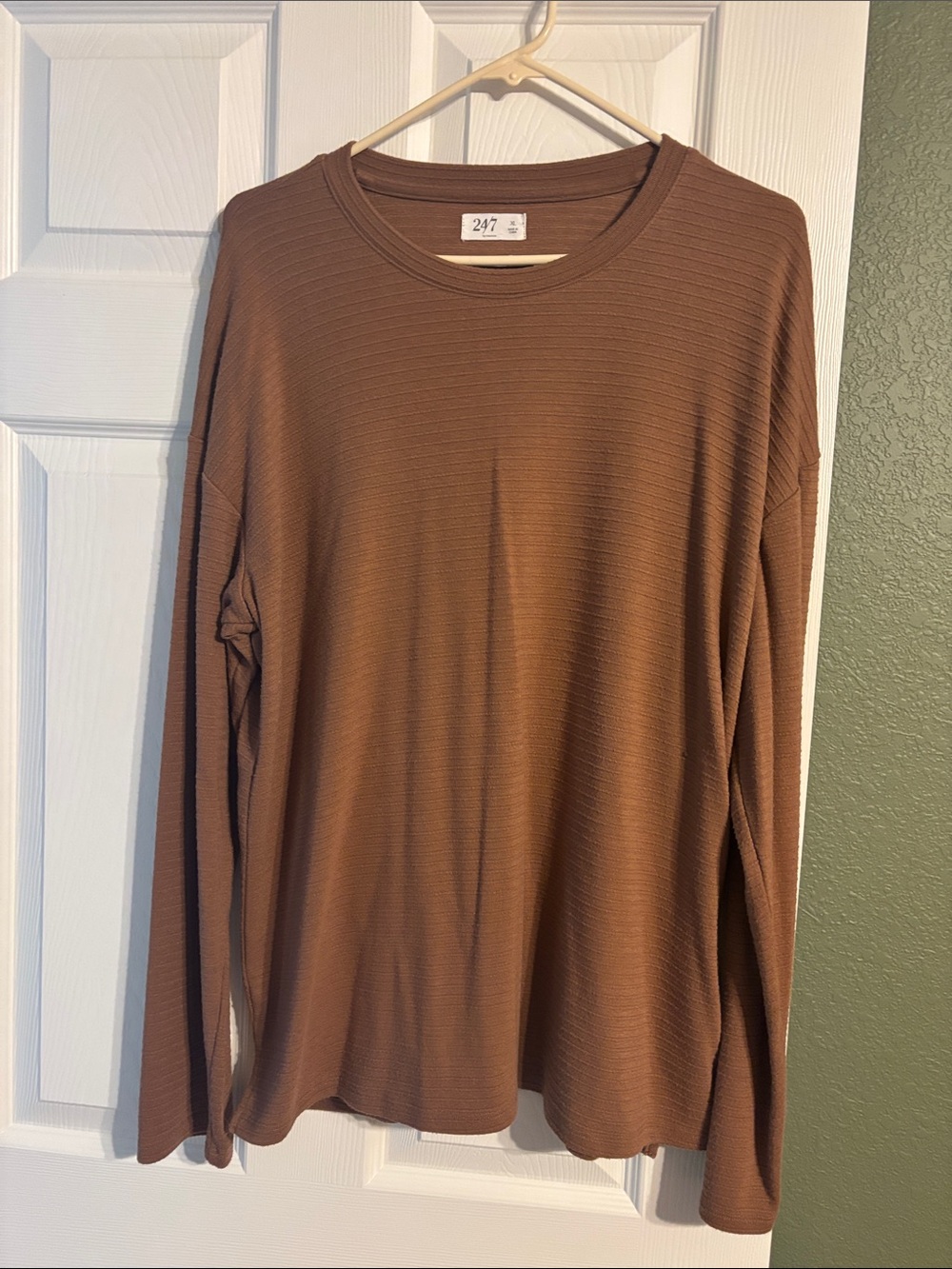 247 Ribbed Long-Sleeve Crewneck Top in Brown
